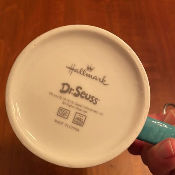 Dr. Seuss "Oh the Places You'll Go Mug" - Picture 3 of 5